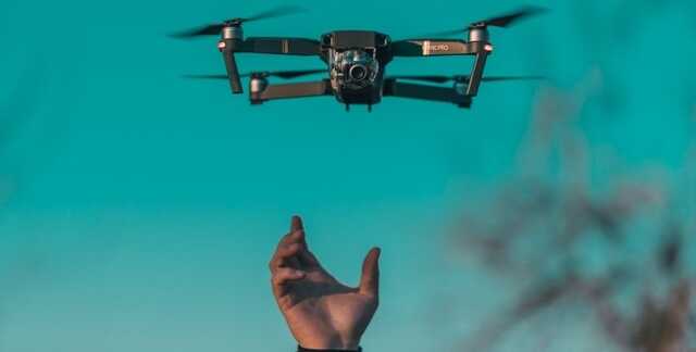 Дрон DJI помог ВСУ уничтожить кухню, военных и бронетехнику РФ