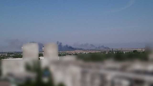 В Херсоне слышны мощные взрывы: вероятно, детонируют российские склады боеприпасов, – СМИ