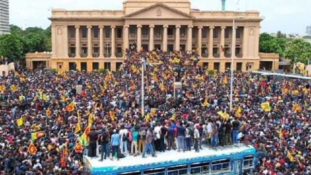 Украинцам на Шри-Ланке дали рекомендации из-за беспорядков