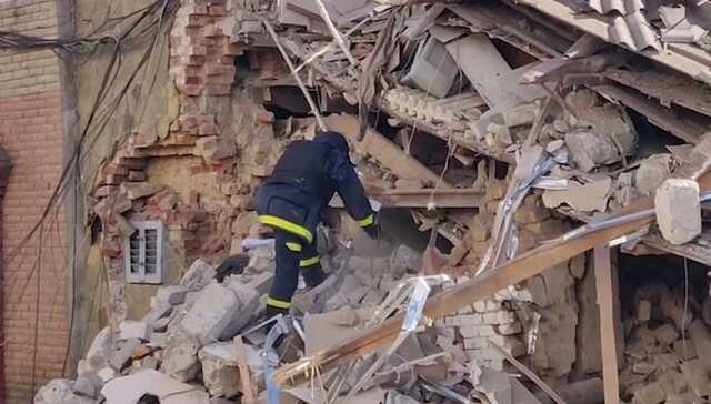 Оккупанты обстреляли Бахмут зажигательными боеприпасами