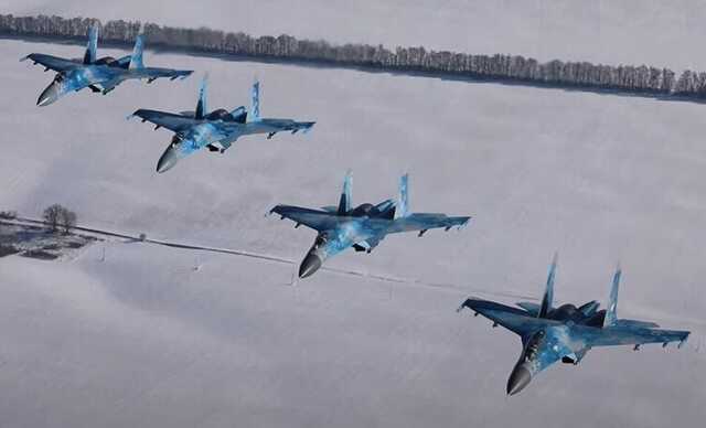 10 июля Воздушные Силы уничтожили командно-наблюдательный пункт, склад боеприпасов, пункт управления войсками, технику и живую силу врага