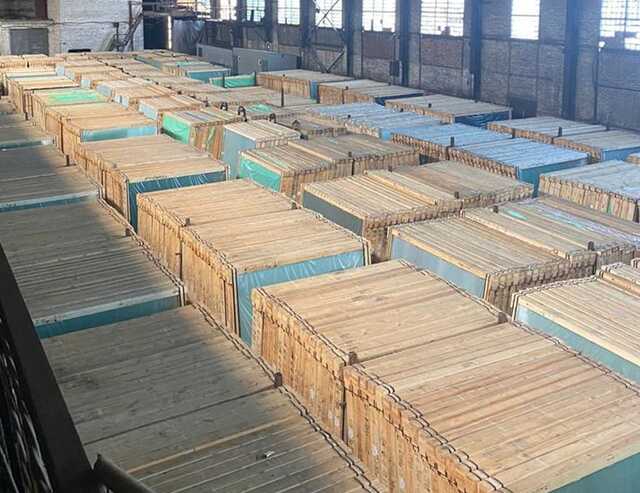 АРМА передали изъятую партию стекла на 60 млн гривен