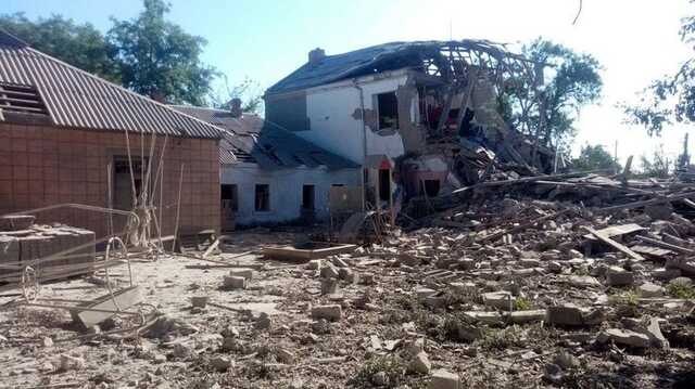 Россия ударила по школе, больницам и жилым домам Николаева кассетными боеприпасами и РСЗО