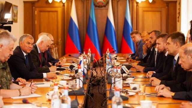 В ОРЛО прибыл известный российский политик