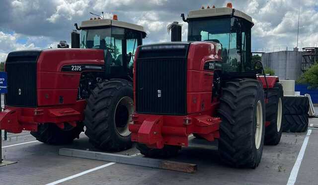 В Киеве российские тракторы передали на баланс АРМА