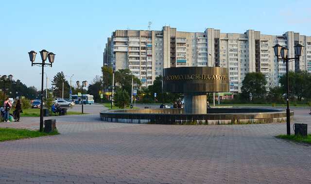 В России снова опозорились, украсив логотип Комсомольска-на-Амуре изображением американского F-16