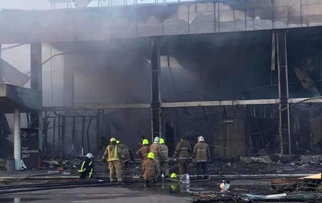 Что происходило в ТЦ Кременчуга после попадания ракеты: видео изнутри