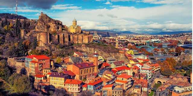 Тбилиси перестанет давать жилье беженцам из Украины