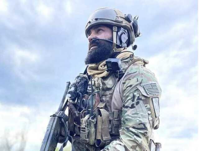 На фронті загинув відомий український телеведучий Карім Гуламов