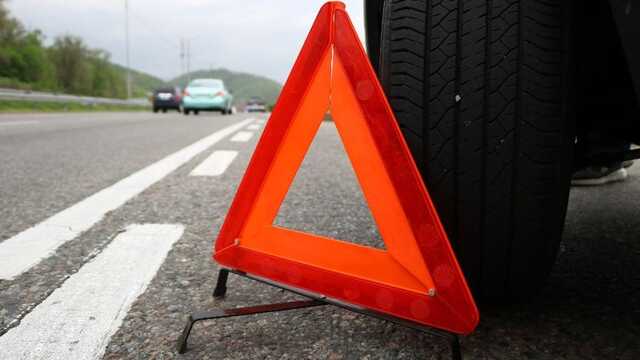 У Києві п’яний водій збив на переході дівчинку та намагався втекти