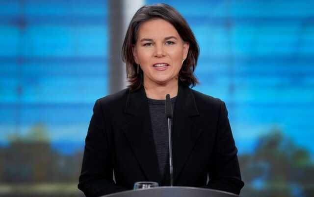  ͳ ,          IRIS-T