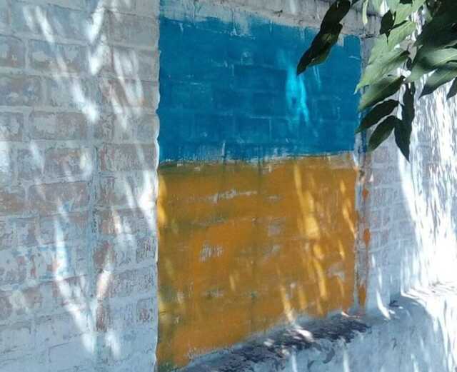 В оккупированном Бериславе на улицах появились украинские флаги