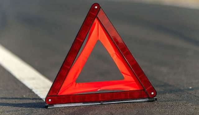 Возле Полтавы перевернулась фура. Перекрыта трасса Киев - Харьков