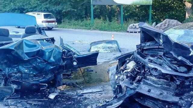 Машины превратились в металлолом: в ДТП под Винницей трагически погибли супруги