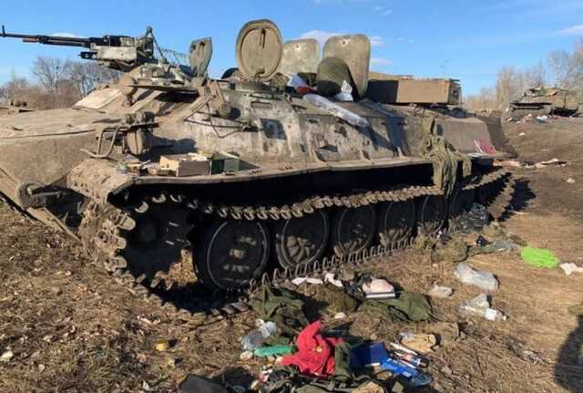 Окупант, який втратив руки на війні, "обмив" медаль і закликав росіян воювати