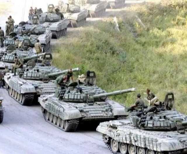 Оккупанты перебрасывают технику в Херсон через Мелитополь: за день прошли три колонны