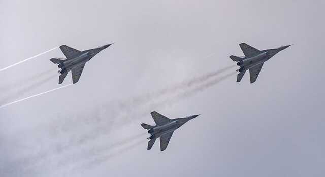 Словаччина готова обговорювати передачу 11 винищувачів Україні