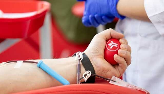 Киевский городской центр крови обвиняет Департамент здравоохранения КГГА в рейдерстве