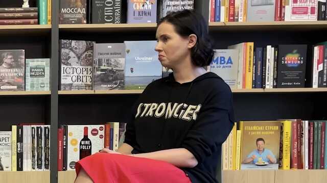 Яніна Соколова пройшлася по кокошнику Полякової та "відмазках" Єфросініної переходити на українську мову