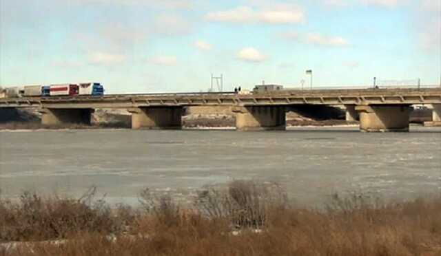 Нардеп предположил, почему в феврале не был взорван мост из-за Чонгара.