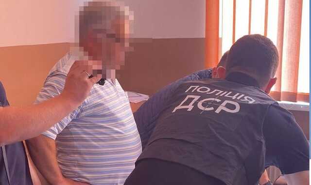 У Чернігівській області на хабарі спіймали чиновника Держпродспоживслужби