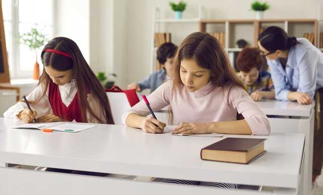 Новий навчальний рік у Києві: 70% батьків висловилися за очне навчання дітей