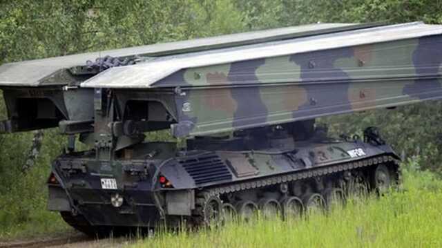 Україна отримає танкові мостоукладачі Biber: особливості та характеристики машини