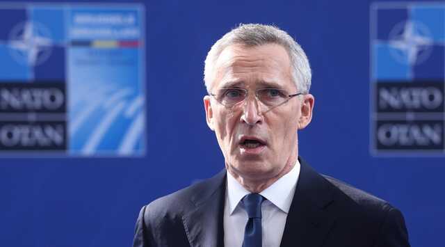 Столтенберг: миротворча місія НАТО готова втрутитися у ситуацію навколо Косова