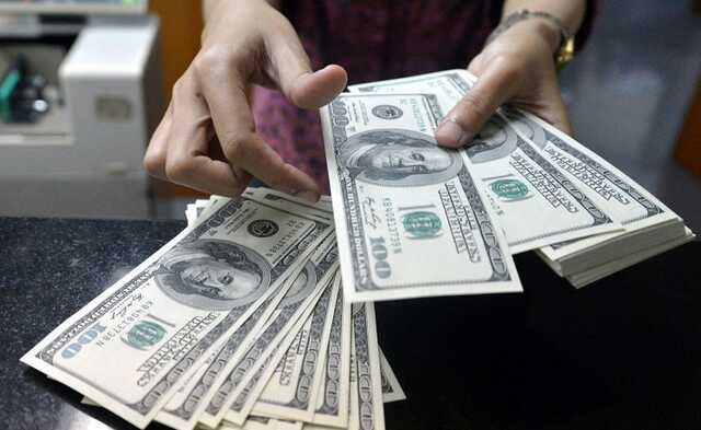 НБУ підтримує податок на купівлю валюти для імпорту