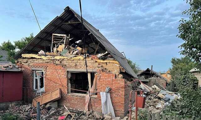 Россияне снова обстреляли Никопольский район: три села остались без воды