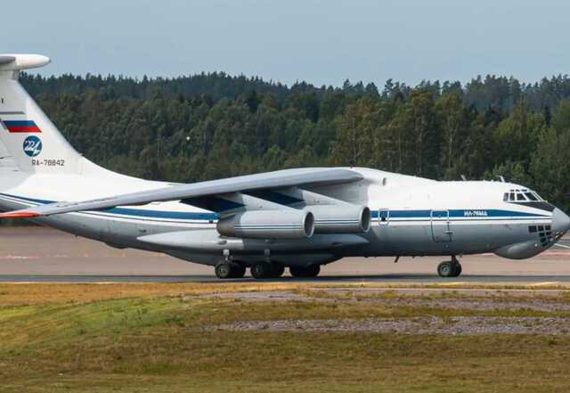 В Гомель снова прилетел российский Ил-76: мог привезти ракеты для С-300