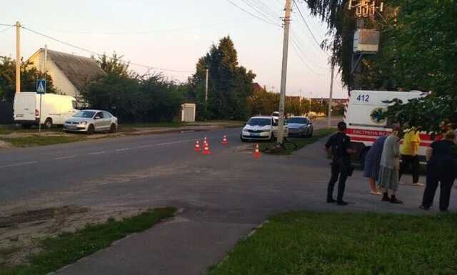 На Київщині Volkswagen збив 16-річного хлопця та поїхав з місця ДТП