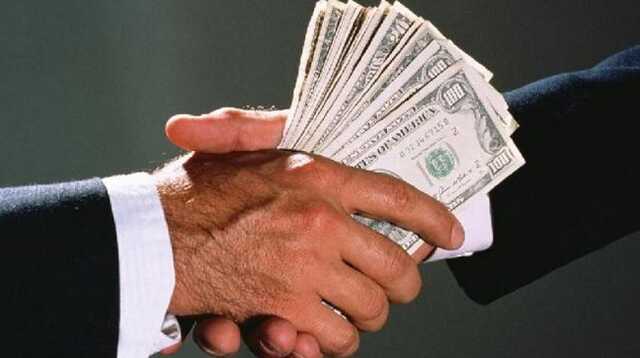 Опубликованы коррупционные расценки на таможне во Львовской области