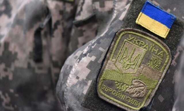 У Рівному військовослужбовицю засудили за шахрайство