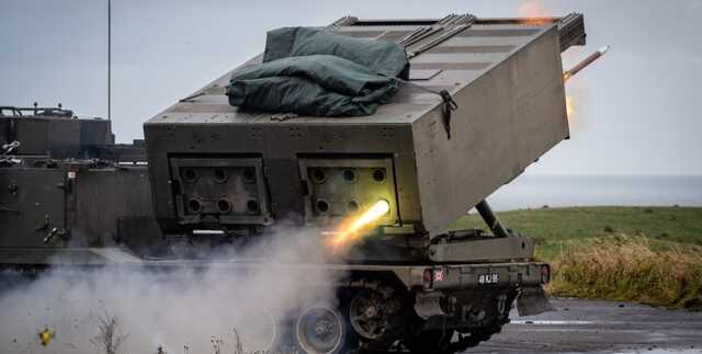 Великобританія надішле Україні додаткові РСЗВ M270 і ракети до них