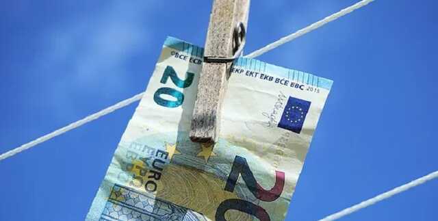 Забудовника з Київської області підозрюють в ухиленні від податків та відмиванні коштів