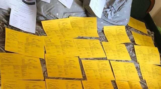 На Хмельниччині шахраї підробляли документи для виїзду за кордон