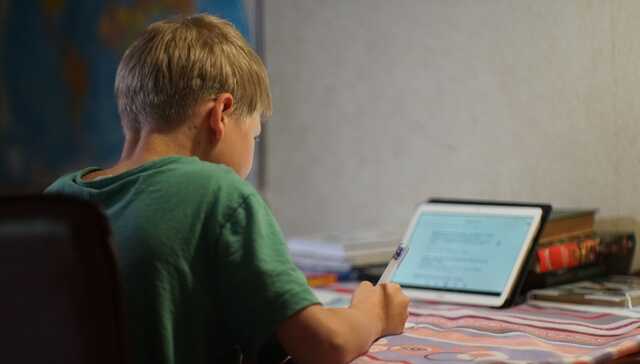 У Дніпрі можуть перевести всі школи на навчання у віддаленому форматі