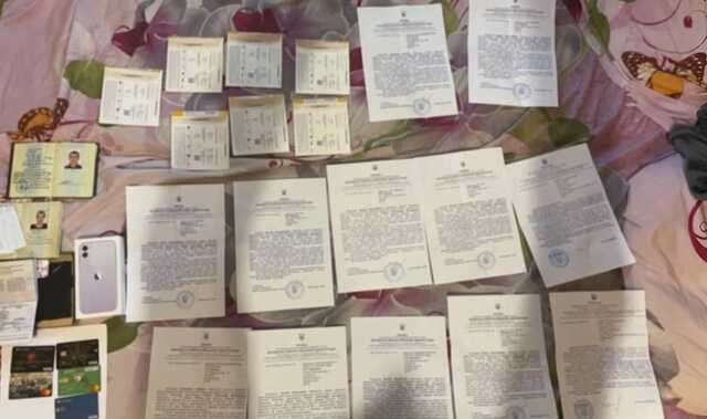 Два місяці під виглядом посадовців збирали гроші "для ЗСУ" на Київщині