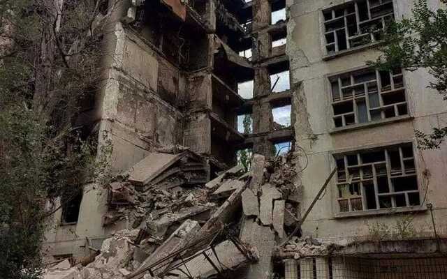 У Сєверодонецьку окупанти планують зносити понад сотню пошкоджених будинків, - Гайдай