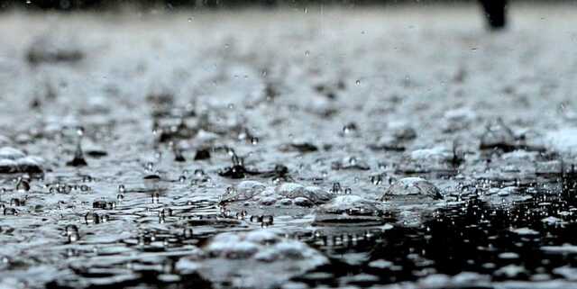 Одесу затопило через сильну зливу: фото та відео наслідків