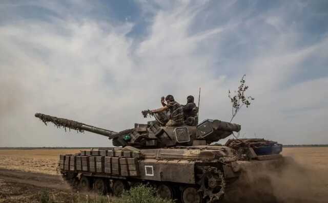 Війська РФ вели наступ у напрямку Лозове – Первомайське, ворог дистанційно мінує місцевість – Генштаб