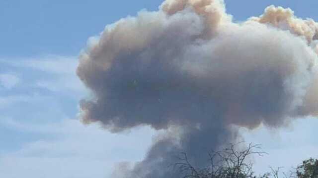 У Криму повідомляють про три вибухи в Бахчисараї: над аеродромом стоїть стовп диму