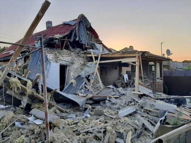 Росіяни всю ніч обстрілювали Дніпропетровську область: сталася сильна пожежа