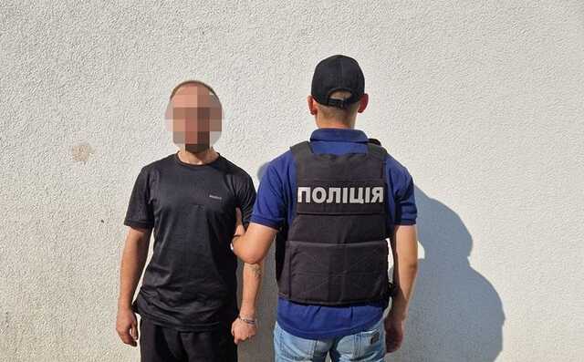 У Києві затримали шахрая, який "продавав" неіснуючі автомобілі