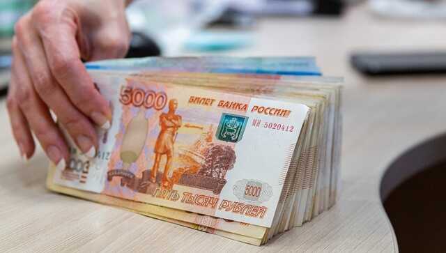 РФ обіцяє виплатити по 10 тис. рублів батькам школярів на захоплених територіях