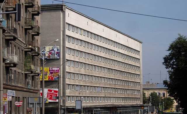 Нові подробиці про смерть жінки, яка випала з 8-го поверху готелю у Львові