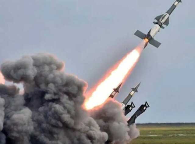 На Хмельниччині внаслідок ракетного удару РФ постраждали три людини