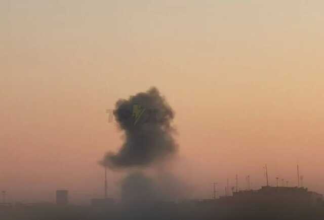 В Севастополе сообщили о "работе ПВО": в местных пабликах пишут о взрывах