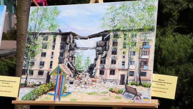 У центрі Києва відкрилася виставка просто неба "Зруйнована Київщина"